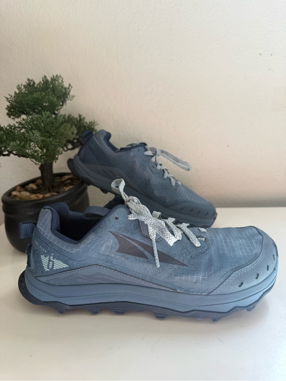 Altra Lone peak 6 Women size 7.5 Trail Shoes - Slate Blue